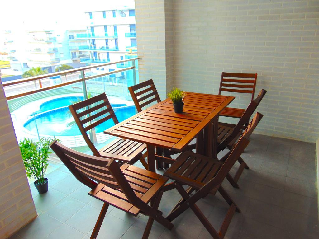 Golive Esquirol Beach カンブリルス エクステリア 写真