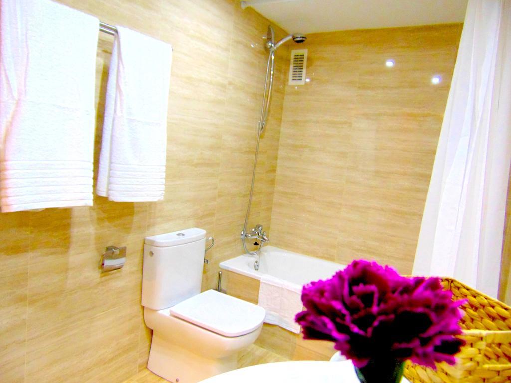 Golive Esquirol Beach カンブリルス エクステリア 写真